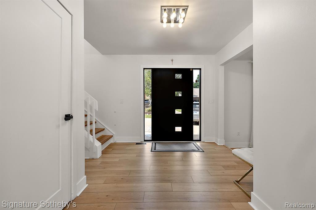 6207 Timberwood N, West Bloomfield, MI — Photo 3