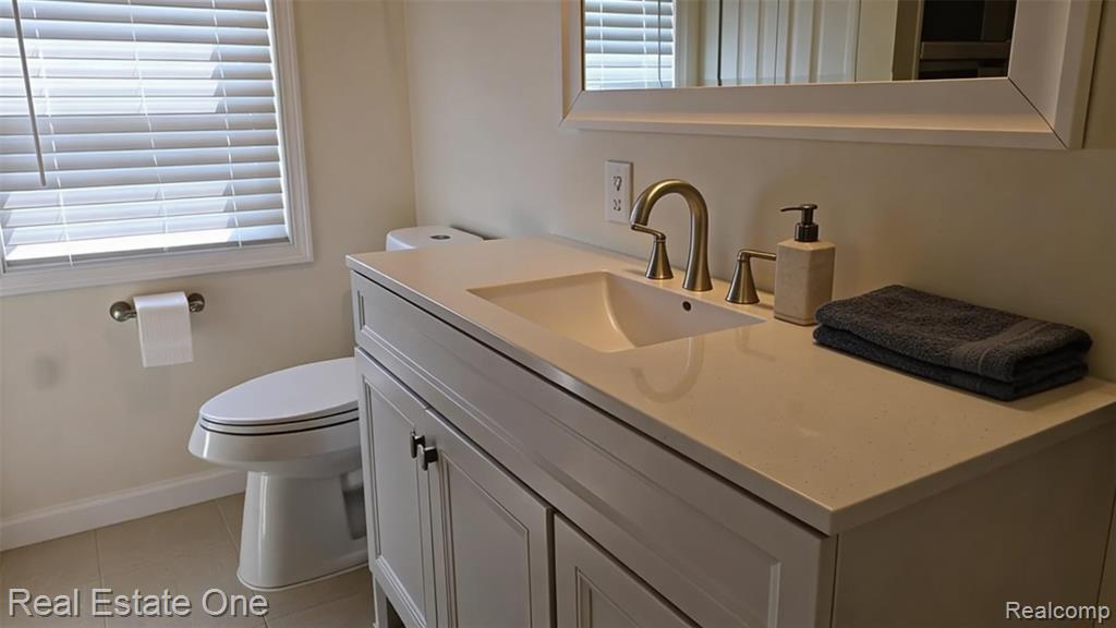 3148 Woodlawn Street, Commerce Twp, MI 48390 — Photo 9