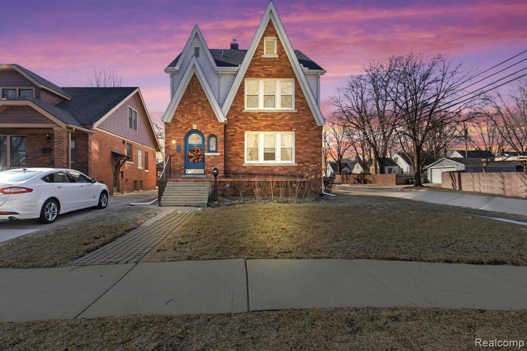 902 E 2ND Street, Royal Oak, MI 48067 — Photo 2