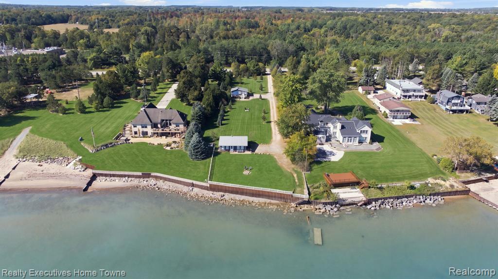 8849 Lakeshore Road, Lexington, MI 48450