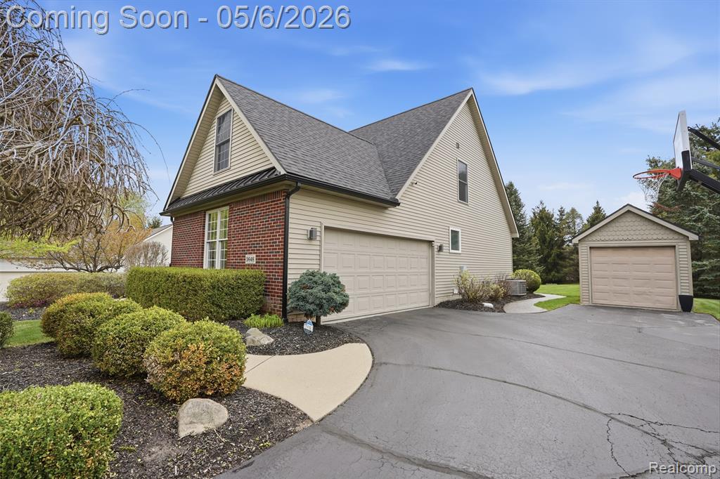 9648 Mohican Court, Pinckney, MI 48169 — Photo 54