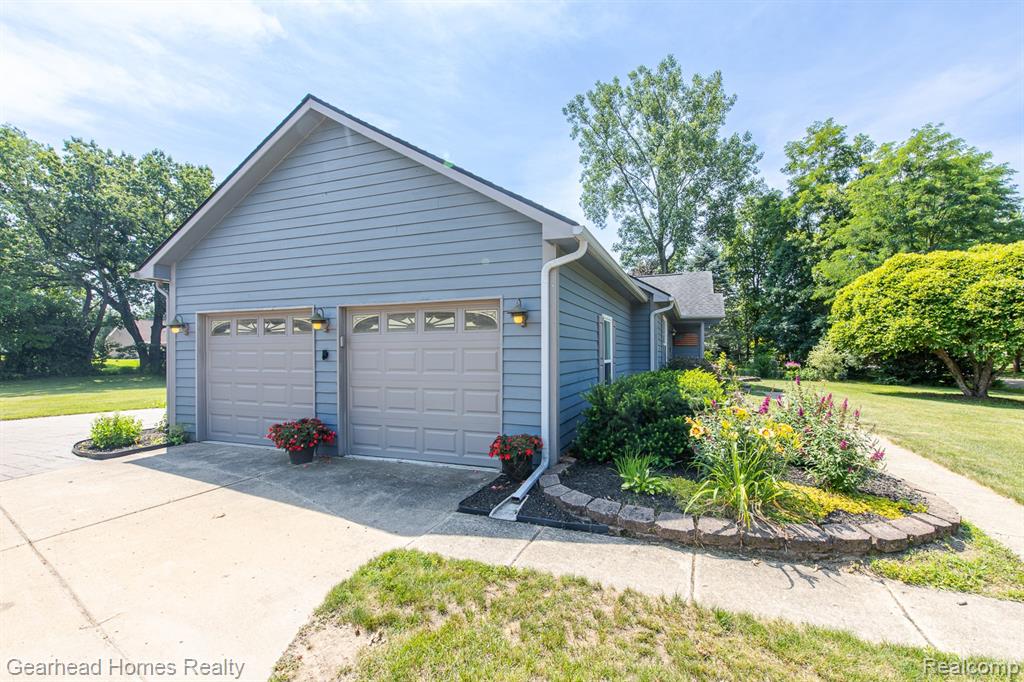 4710 Desert Bridge Court, Highland, MI 48356 — Photo 43