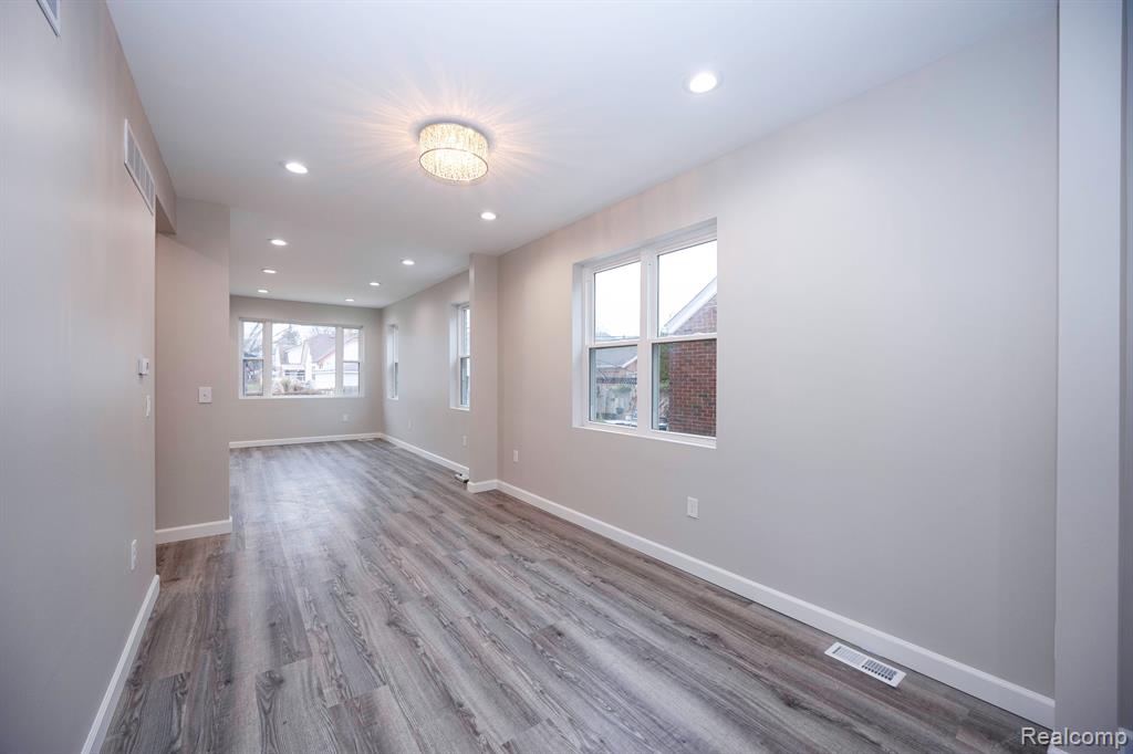 7519 Orchard Avenue, Dearborn, MI 48126 — Photo 21