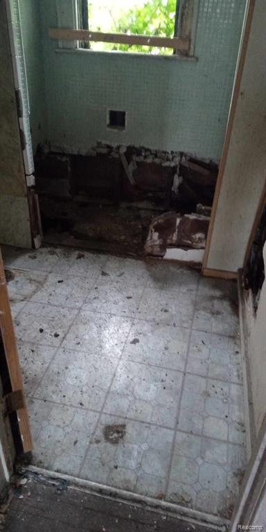 13832 PINEWOOD Street, Detroit, MI, 48205