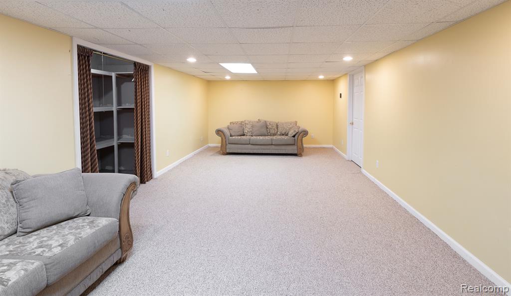 5824 HATHAWAY Road, Canton, MI 48187 — Photo 28