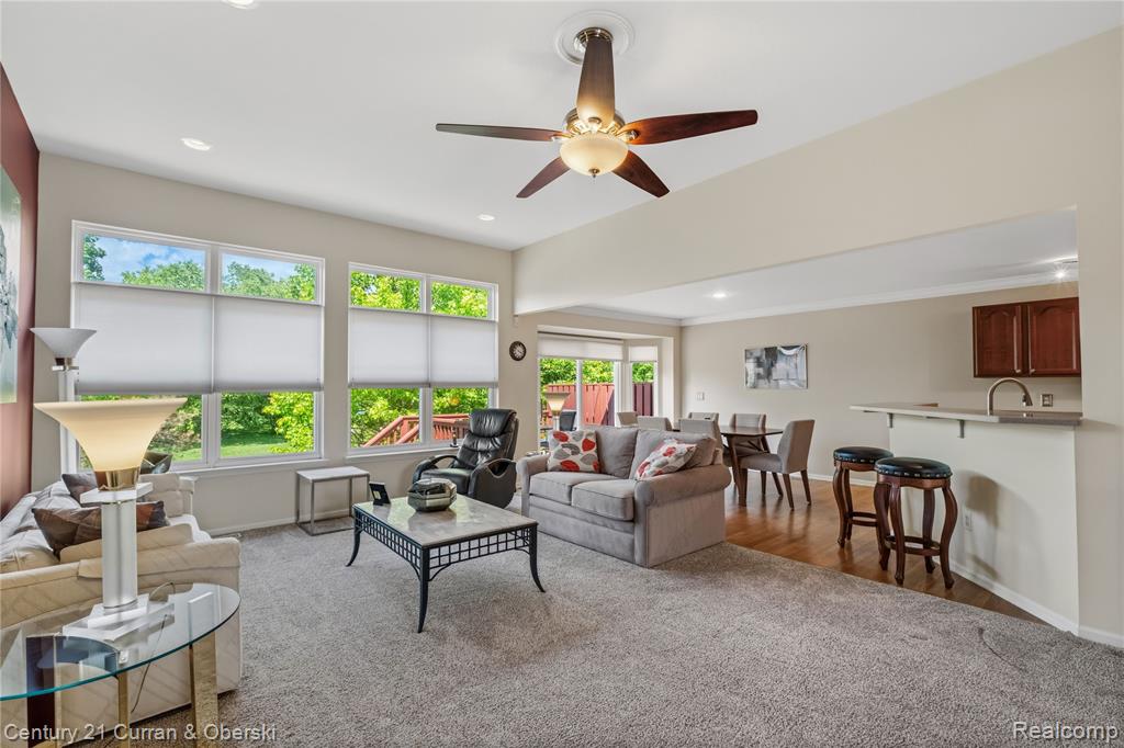 49468 N Glacier, Northville, MI 48168 — Photo 9
