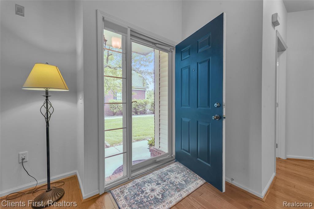 530 CONCORD Drive, Canton, MI 48188 — Photo 7