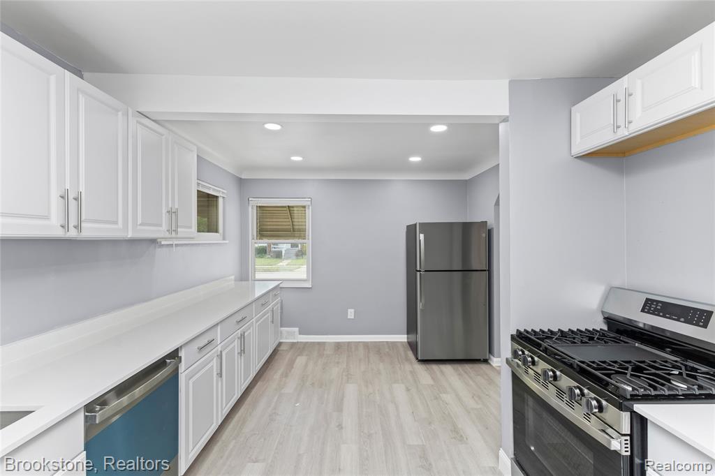 20214 Greeley Street, Highland Park, MI 48203 — Photo 9