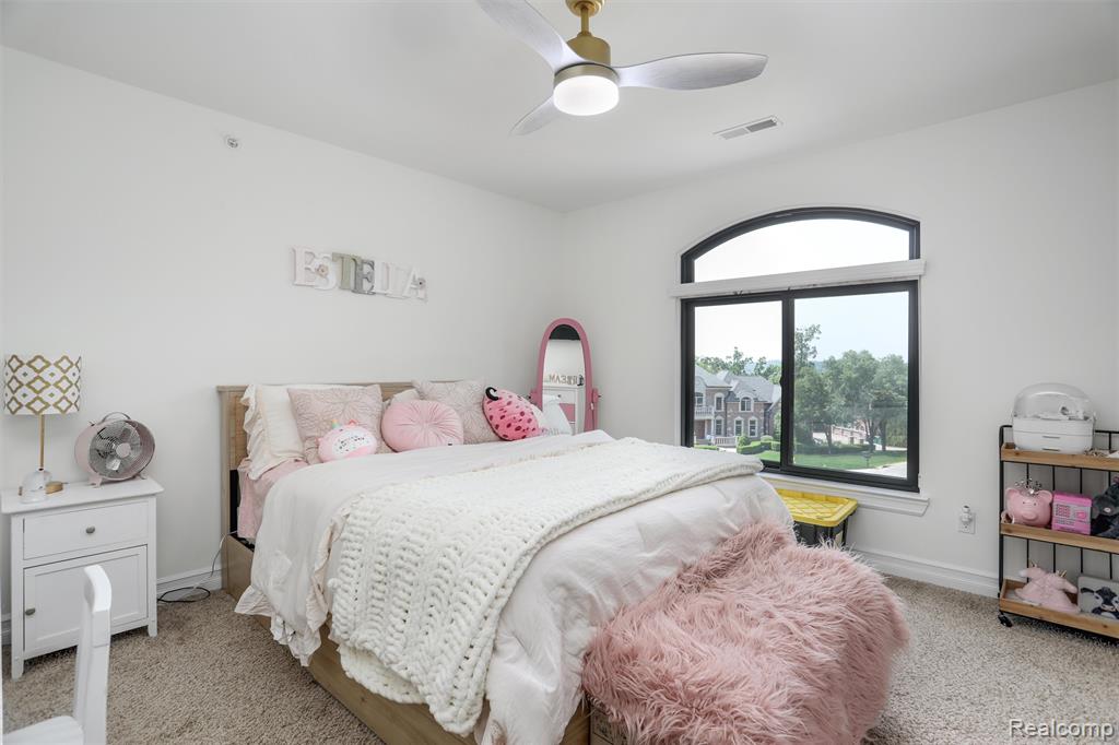 2584 Heights View Court, Rochester, MI 48306 — Photo 38