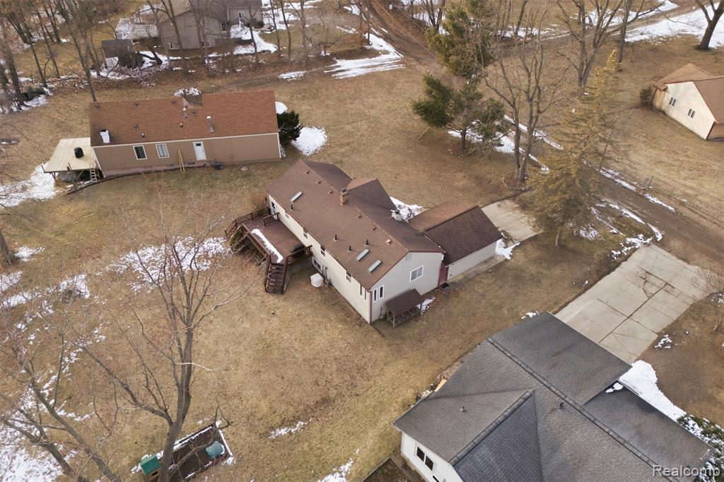 4051 Lake Front Street, Waterford, MI 48328 — Photo 45