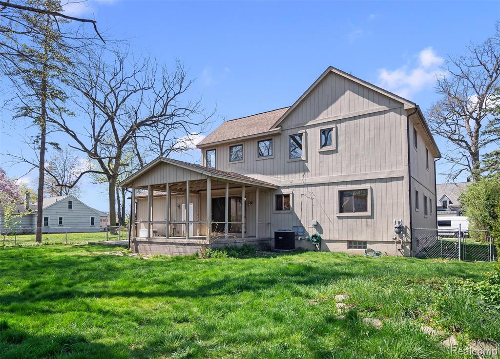 5461 Putnam Drive, West Bloomfield, MI 48323 — Photo 48