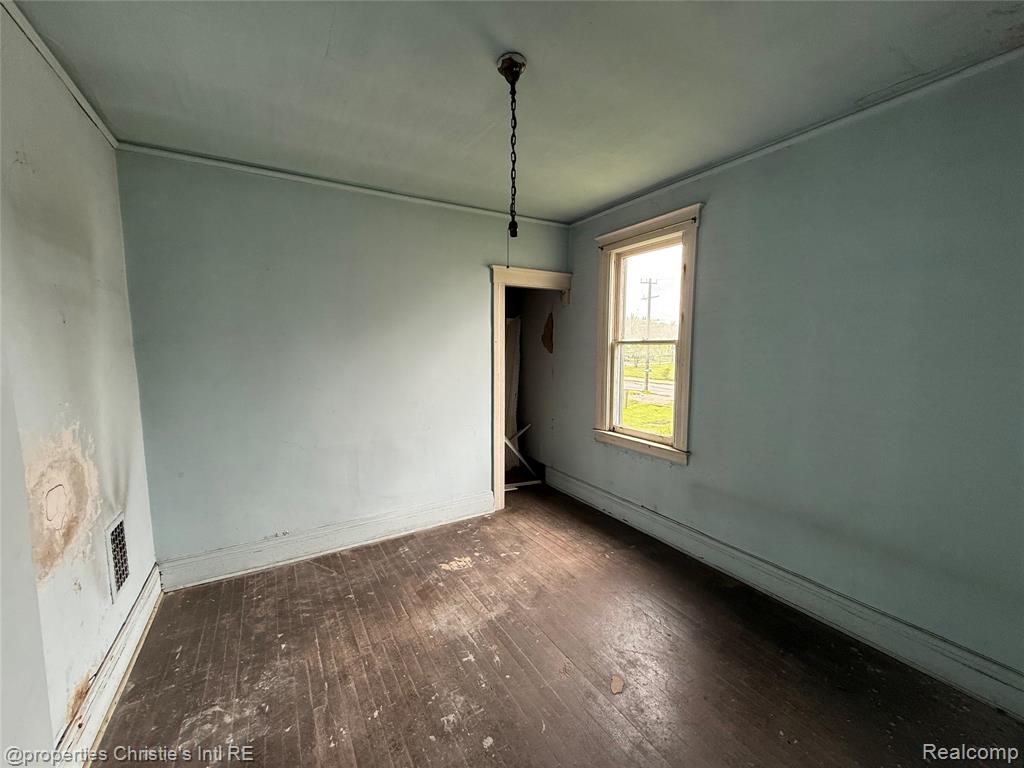 2259 Saint Clair Street, Detroit, MI 48214 — Photo 13
