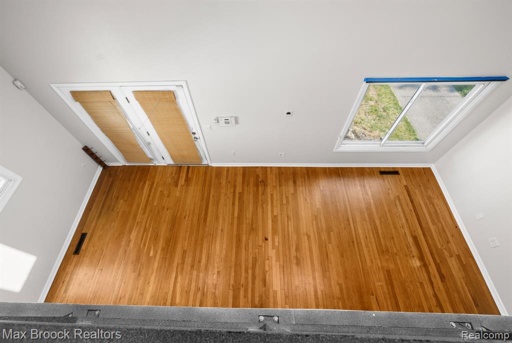 520 E Hazelhurst Street, Ferndale, MI 48220 — Photo 11