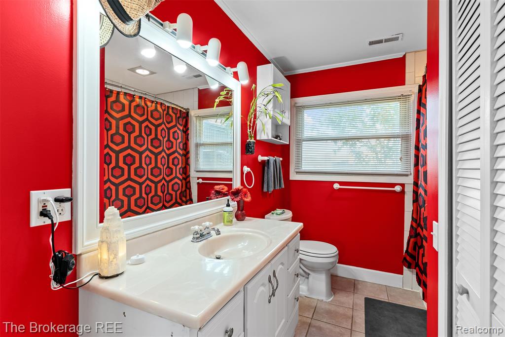 5950 Carscadden Way, Highland, MI — Photo 38