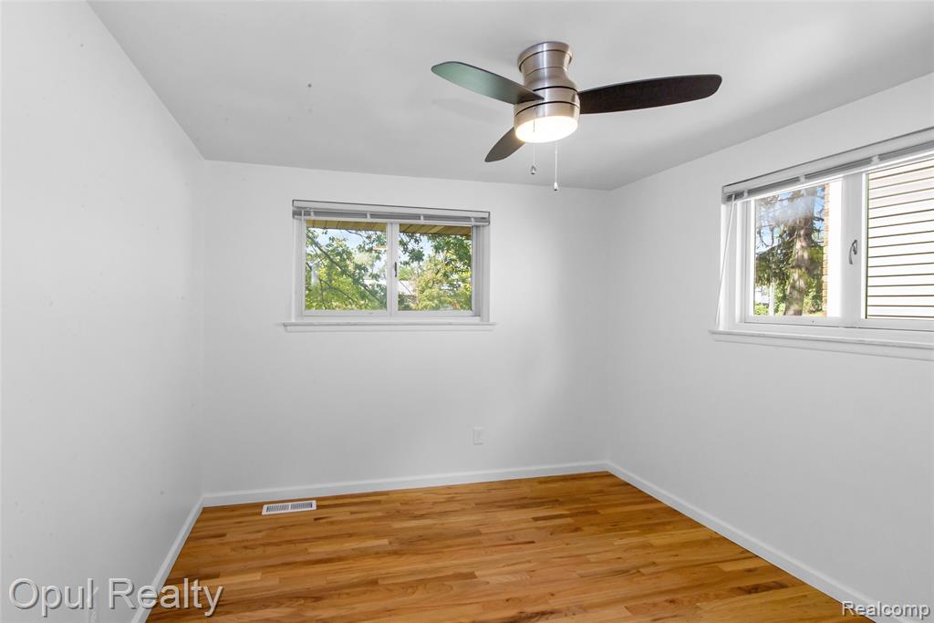 8732 Holly Drive, Canton, MI 48187 — Photo 21
