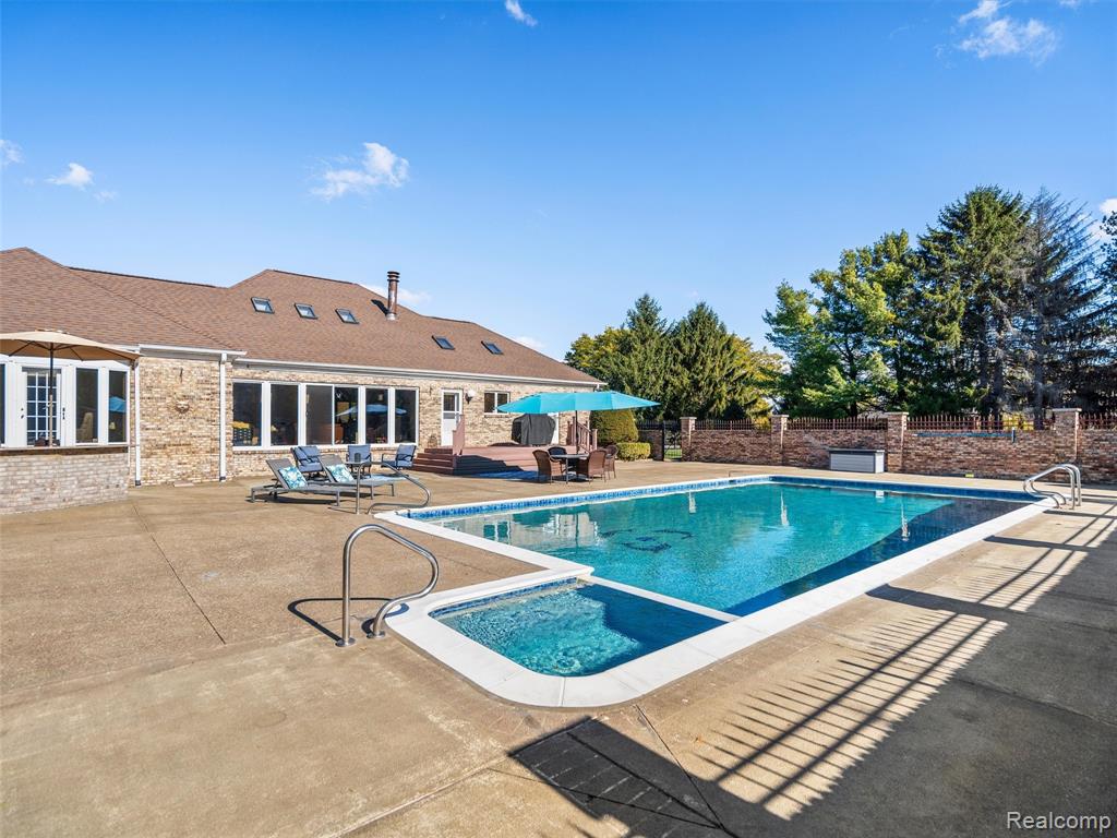 4227 Newcastle Drive, Clarkston, MI 48348 — Photo 60