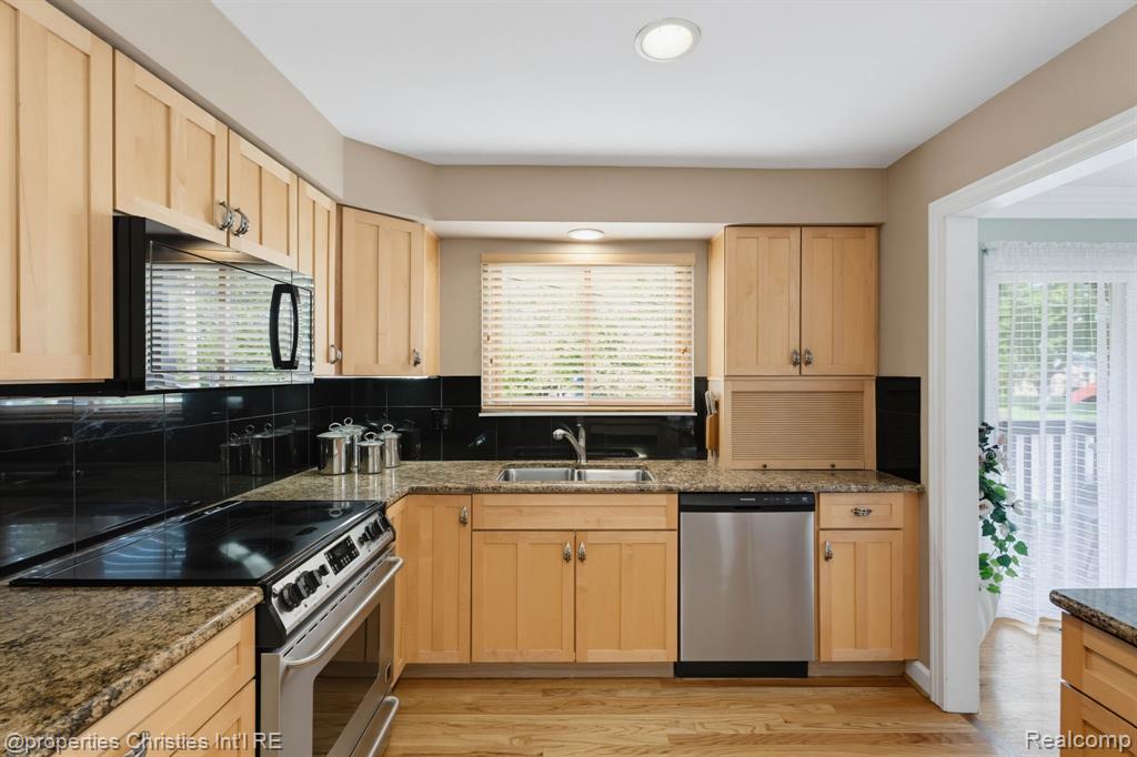 42472 Woodward Avenue, B1, Bloomfield Hills, MI 48304 — Photo 14