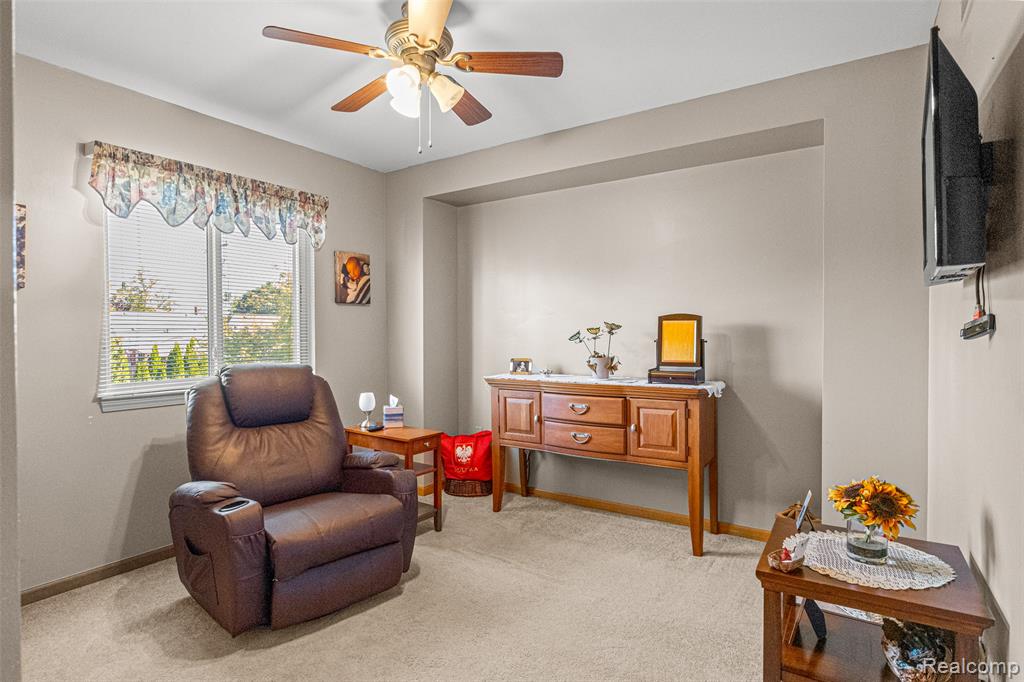 780 Saint Johns Boulevard, Lincoln Park, MI 48146 — Photo 20