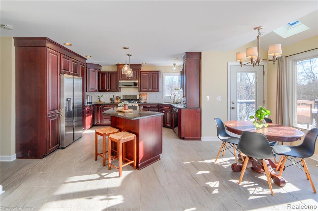 2051 E Oakwood Road, Oxford, MI 48370 — Photo 16