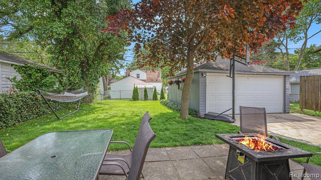 810 N GAINSBOROUGH Avenue, Royal Oak, MI 48067 — Photo 30