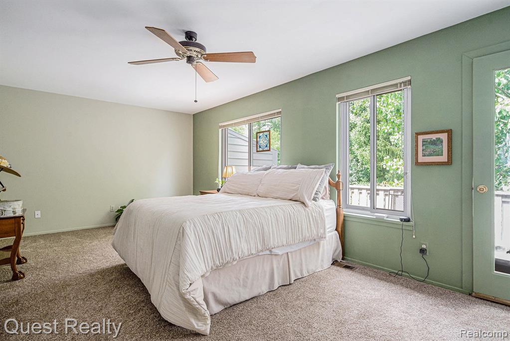 3123 LAKE HAVEN Drive, Ann Arbor, MI 48105 — Photo 15