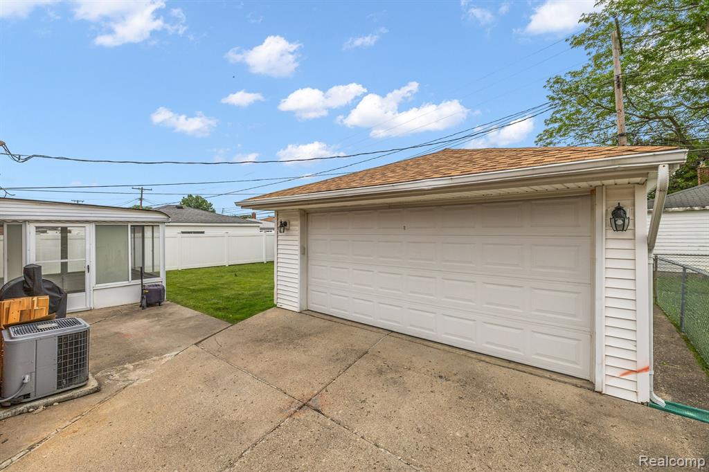6460 SUNSET Street, Garden City, MI — Photo 26