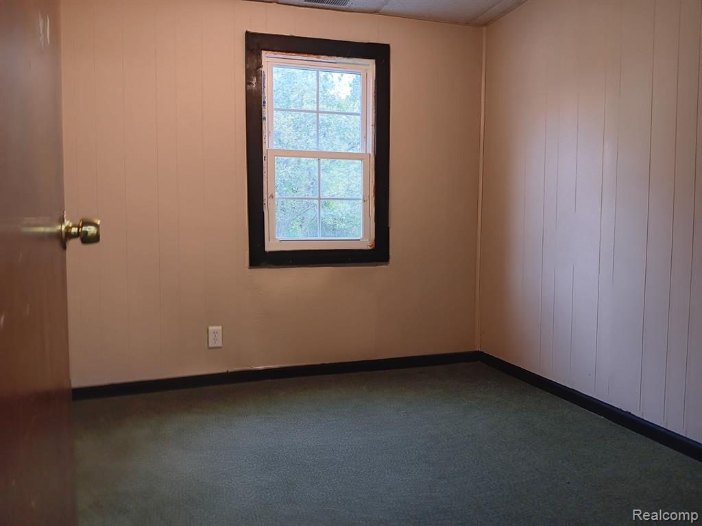 821 S MILL Street E, Clio, MI 48420 — Photo 8