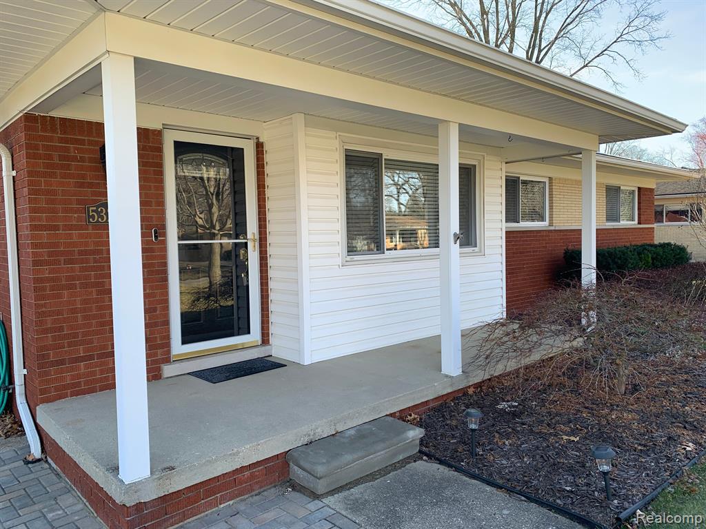 53270 AULGUR Drive, Shelby Twp, MI 48316 — Photo 2