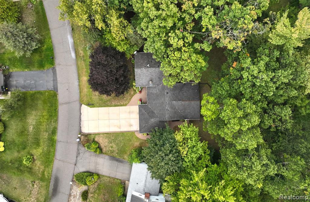 2880 Wareing Drive, Orion, MI — Photo 35