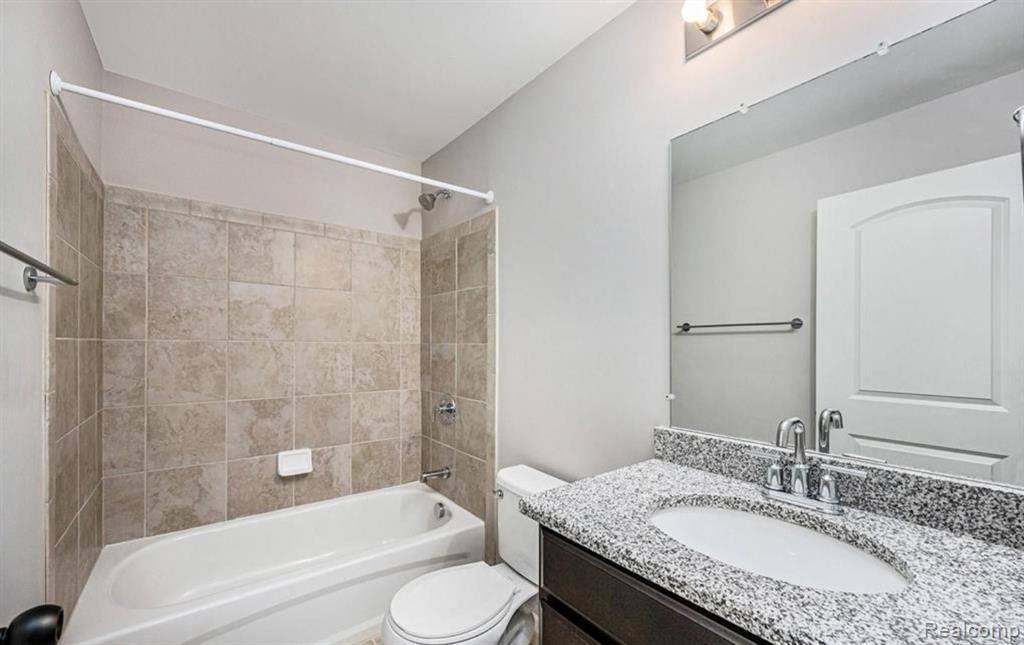 3247 Chambers W, Wixom, MI 48393 — Photo 12