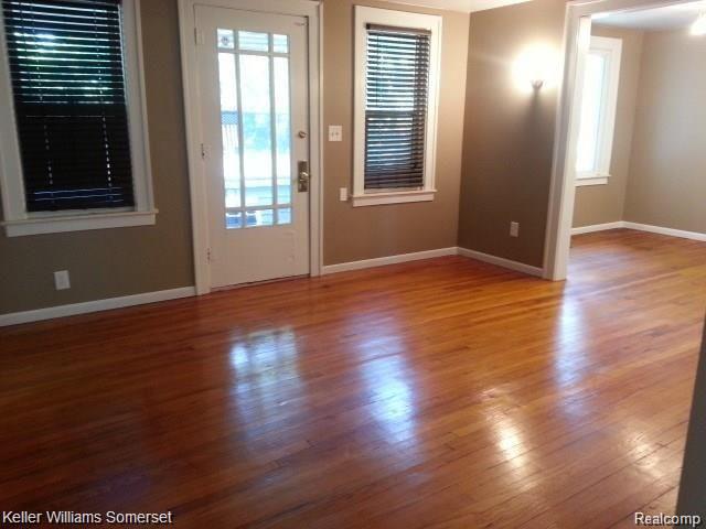 904 N MAPLE Avenue, Royal Oak, MI 48067 — Photo 6