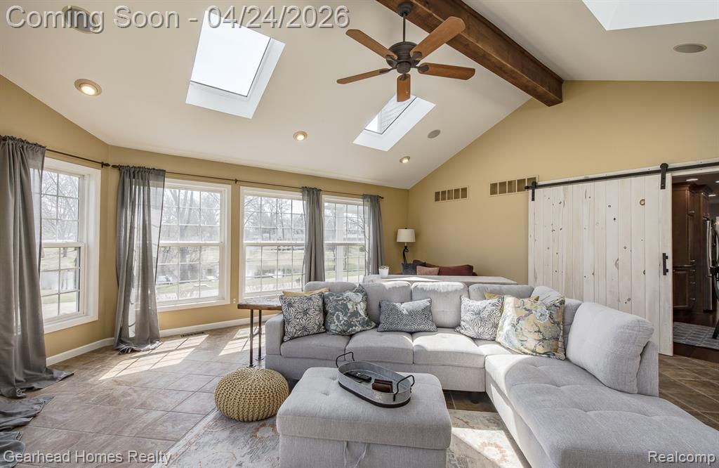 4040 Rollins Avenue, Waterford, MI 48329 — Photo 30