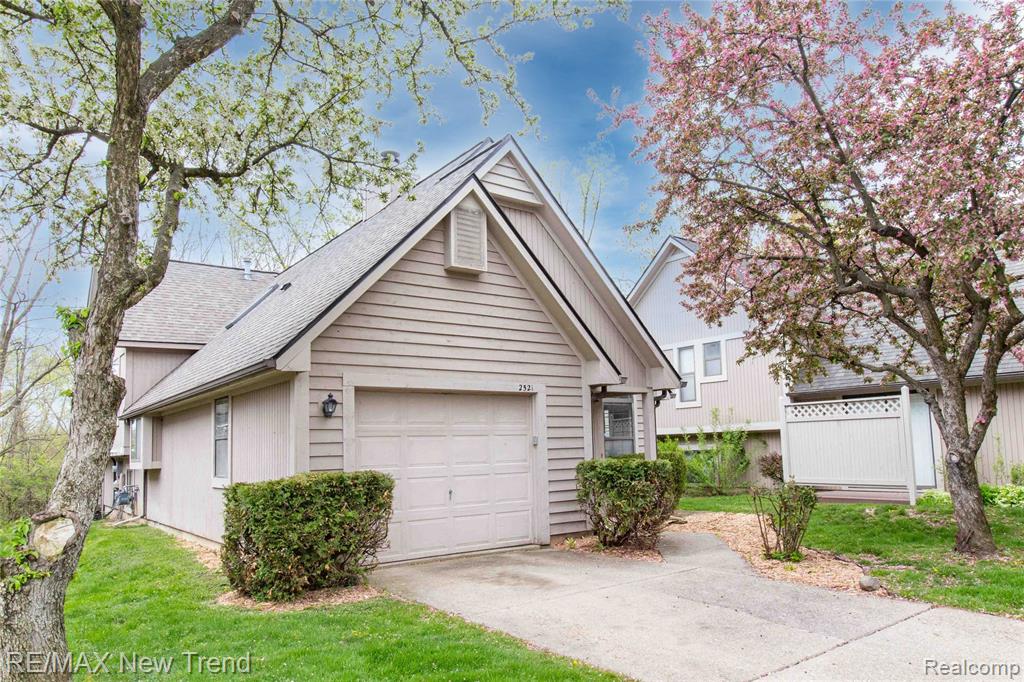2521 Country Village Court - Photo 2