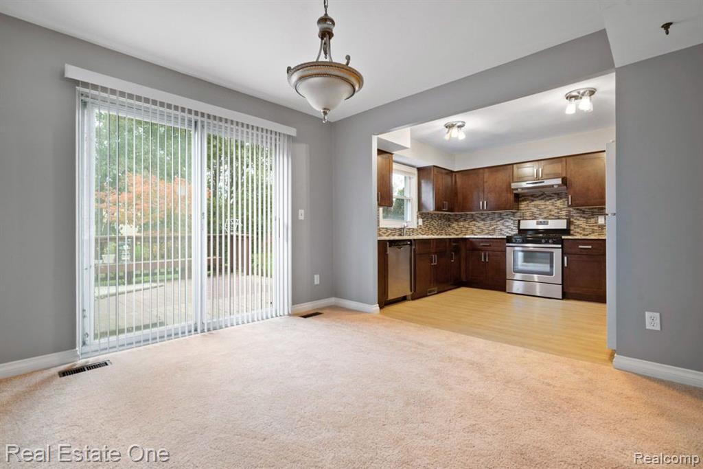 4985 BUTLER Drive, Troy, MI 48085 — Photo 8