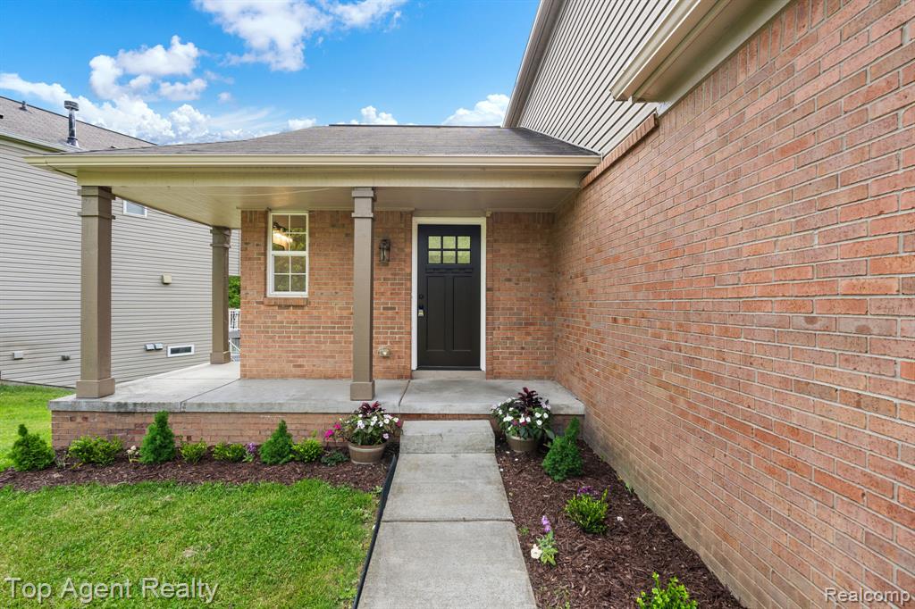 907 Deer Valley Road, Holly, MI 48442 — Photo 41