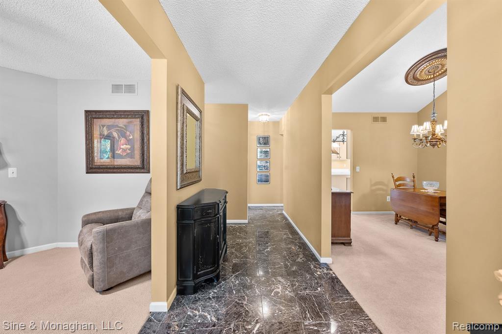 35595 Court Ridge Court, Farmington Hills, MI 48335 — Photo 5