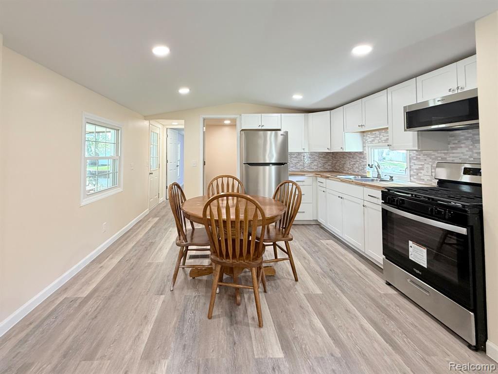 3026 Village Lane, Lot #63, Brooklyn, MI 49230 — Photo 5