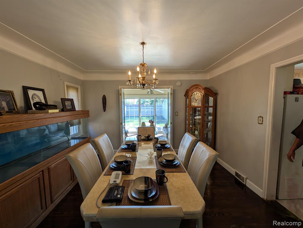 9864 E OUTER Drive, Detroit, MI 48224 — Photo 9
