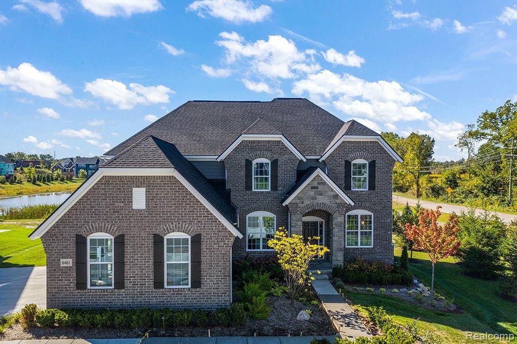 2340 NE Lake Birch Court, Grand Rapids, MI, 49525