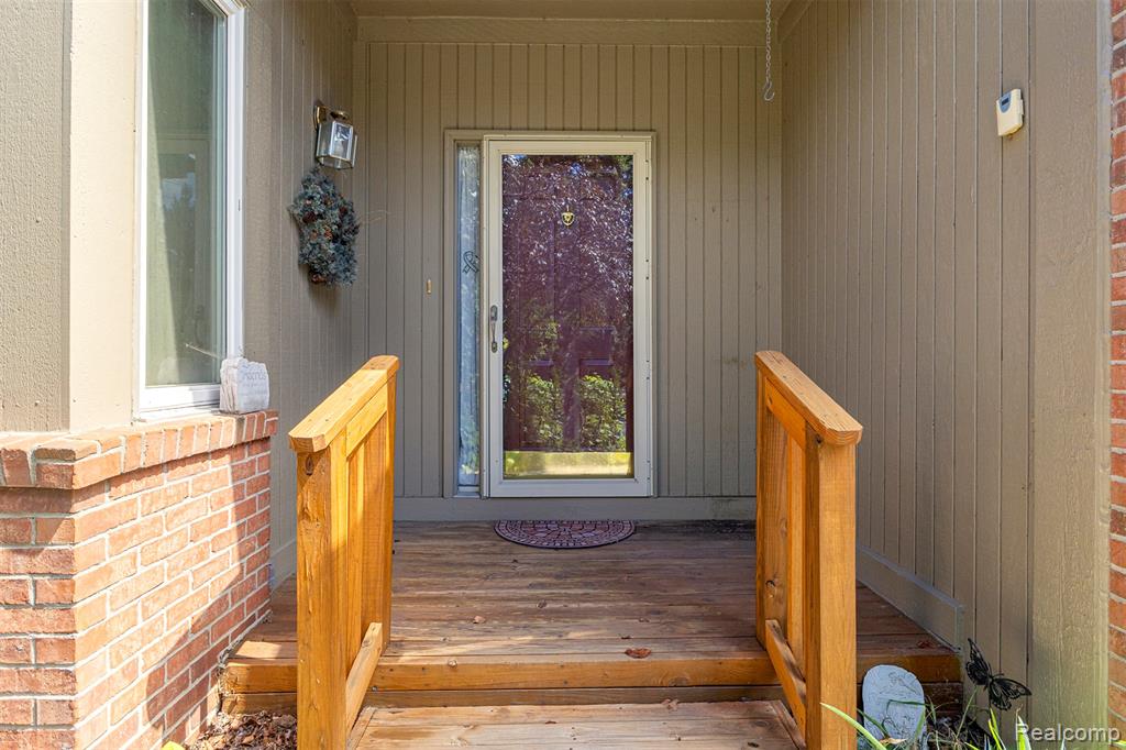 6546 Quail Run Circle, Westland, MI — Photo 37