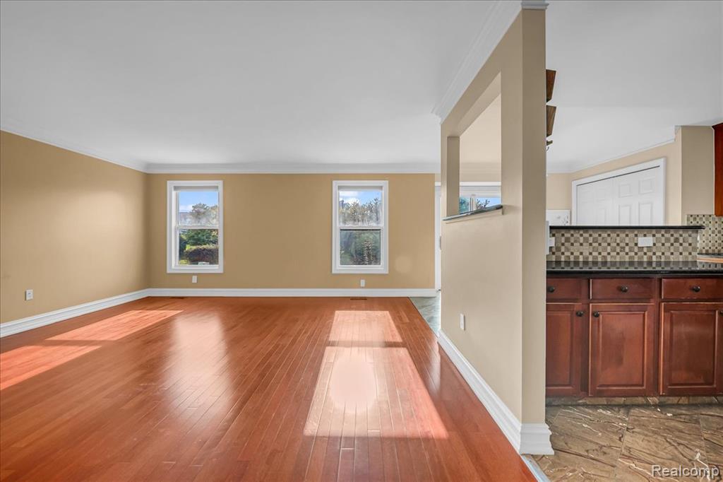 673 Ethan Drive, Westland, MI — Photo 16