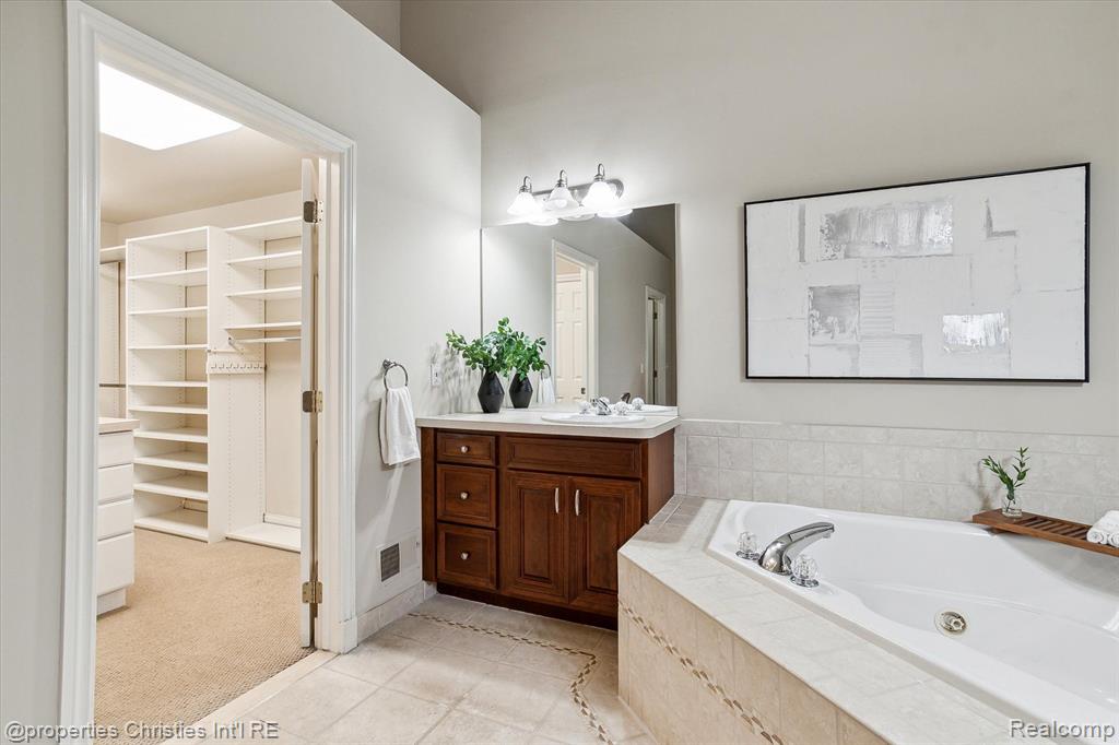 47196 MERION Circle, Northville, MI 48168 — Photo 42