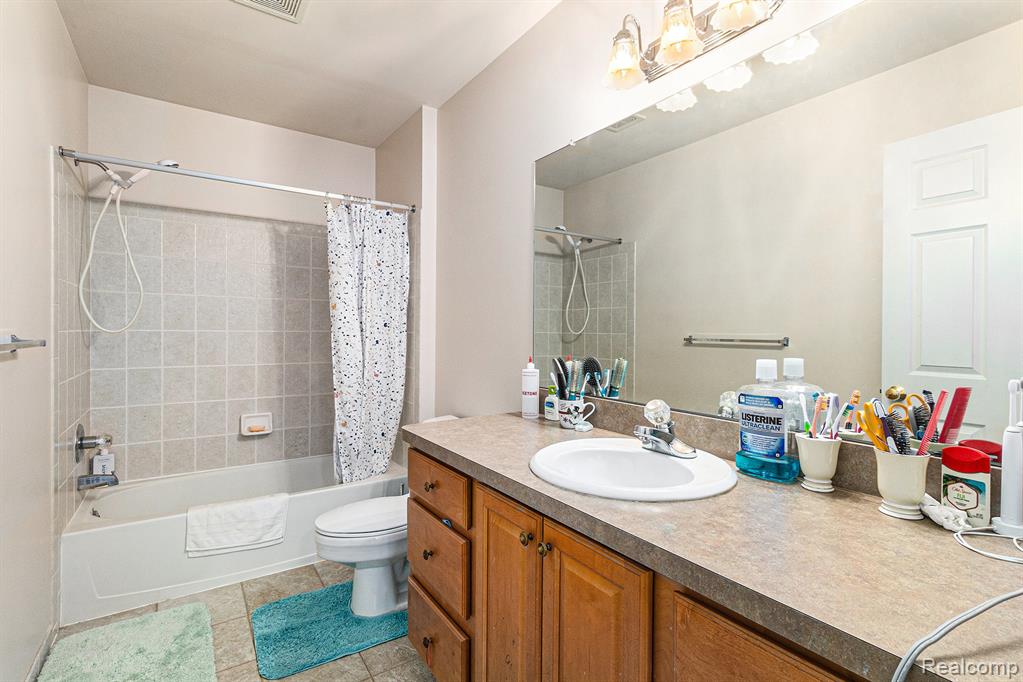 552 Turn Bull Street, Lapeer, MI 48446 — Photo 20