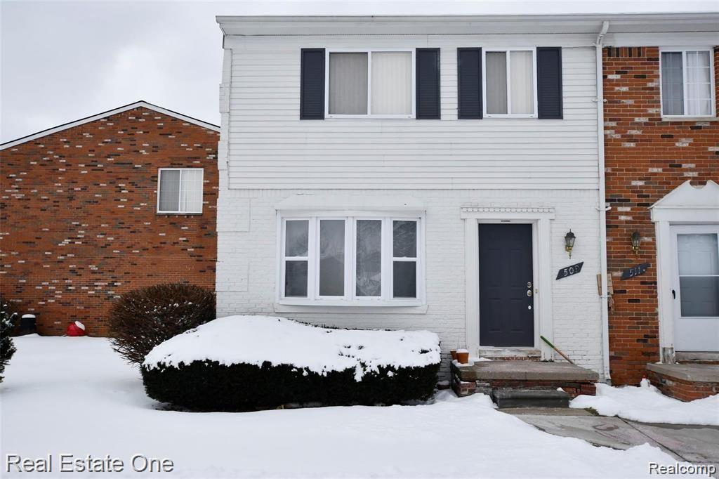 509 FOX HILLS Drive N, Bloomfield Hills, MI 48304 — Photo 2