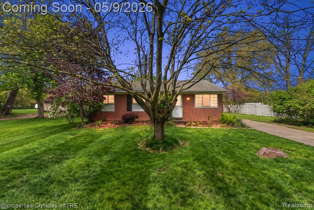 5894 Heyer Street, Romulus, MI 48174 — front exterior