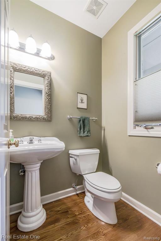 9316 LAKEBLUFF Drive, Clarkston, MI 48348 — Photo 31