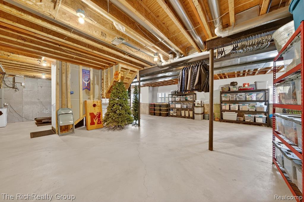 2227 Pine Bluffs Court, Highland, MI — Photo 21