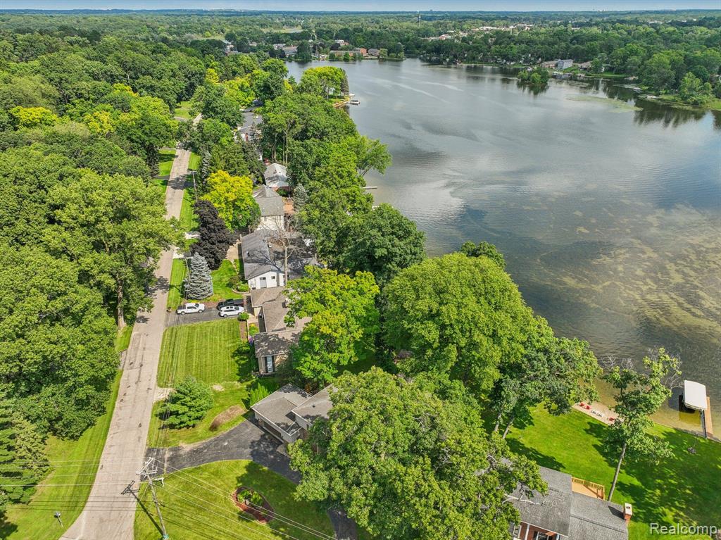 6755 WELLESLEY, Clarkston, MI — Photo 41