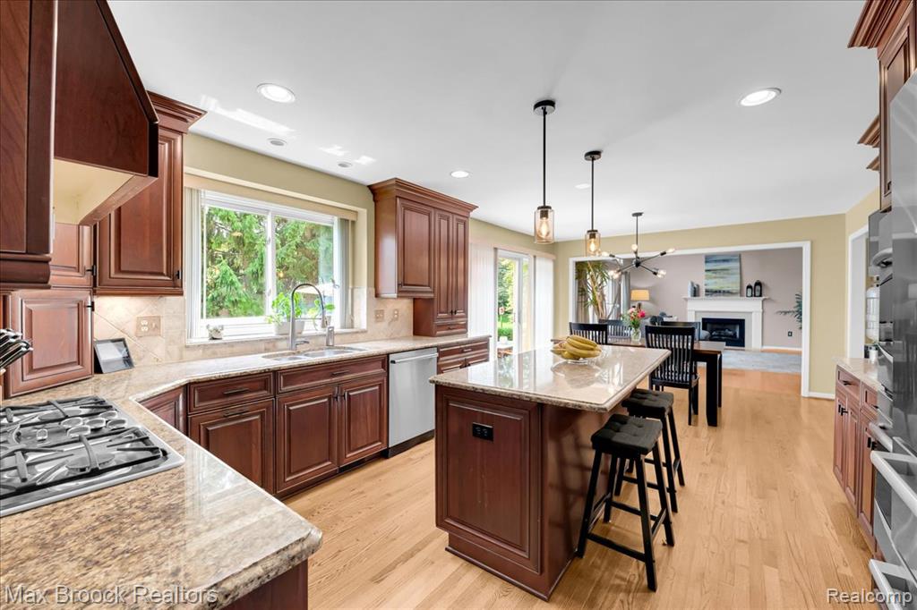 4086 Arcadia Drive, Auburn Hills, MI 48326 — Photo 18