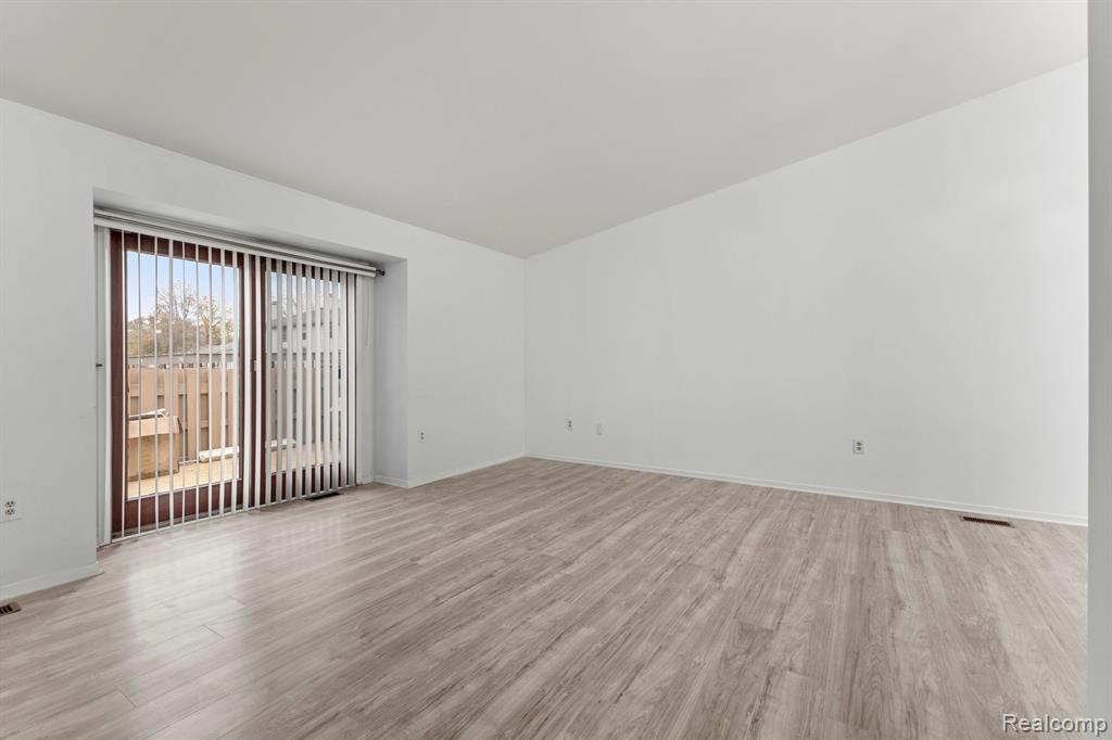 43509 W ARBOR WAY Drive, 170, Canton, MI 48188 — Photo 11
